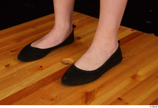 Sarah black shoes foot 0002.jpg